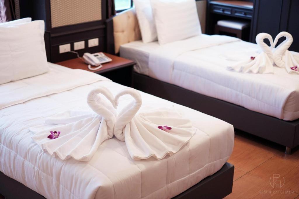 Rest@Ratchada Hotel バンコク都 エクステリア 写真